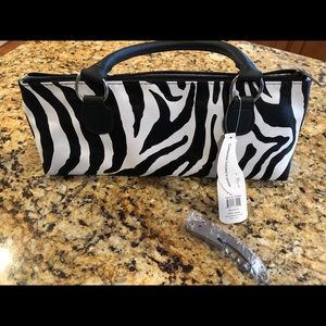 Insulated wine clutch